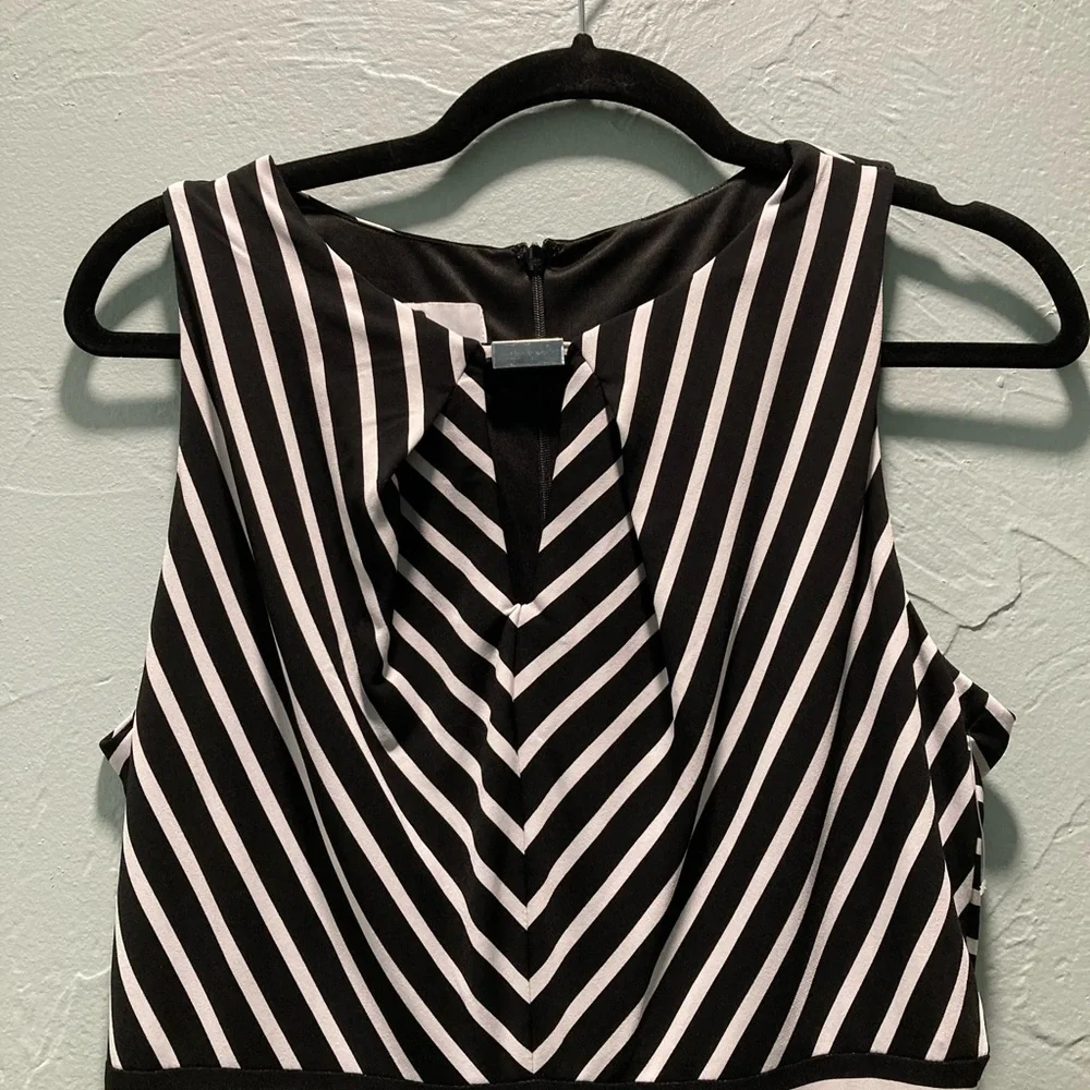 DR Collection
8 Dress - Picture 3 of 5